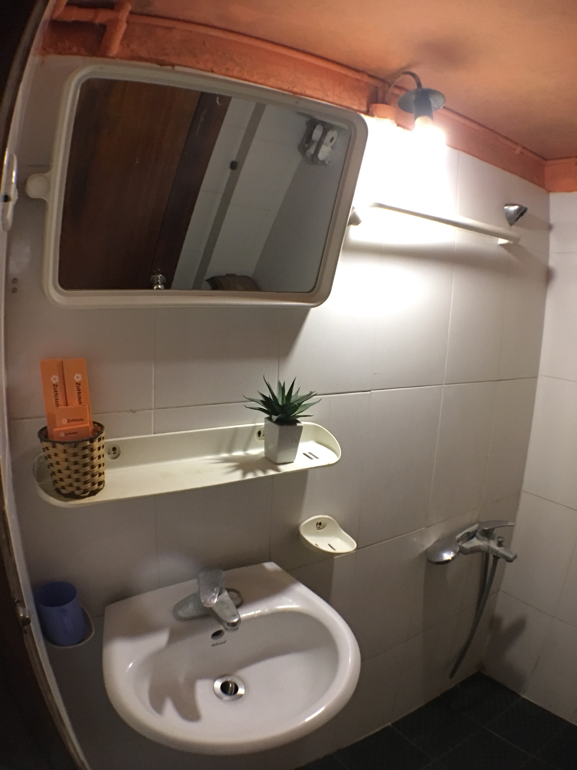 b1e2a1748b22767c2f3383